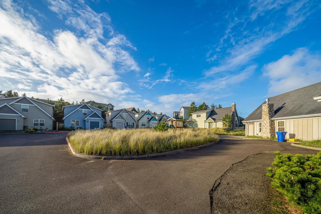 The Surfbird Vila Pacific City Exterior foto