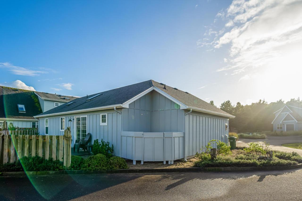 The Surfbird Vila Pacific City Exterior foto